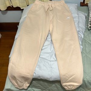 Women’s Nike sweatpants